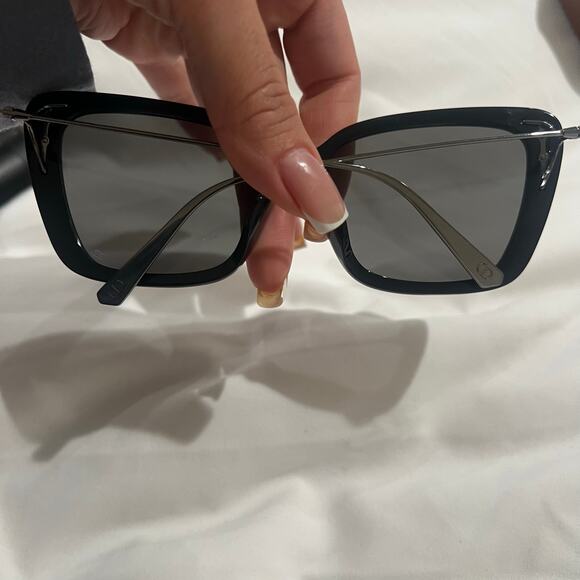 Dior Miss Dior Mirrored Sunglasses 14A7 Black-Gunmetal/Gray Silver Mirror - Picture 2 of 7